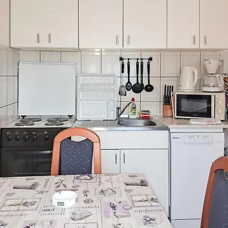 Gorgeous In With Wifi Novi Vinodolski