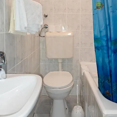 Gorgeous In With Wifi Daire Novi Vinodolski